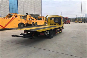 万州非事故拖车