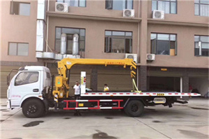 万州附近汽车轮胎更换